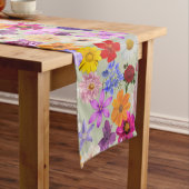 Natural Bloom: Floral Pattern Table Runner Großer Tischläufer (Beispiel)