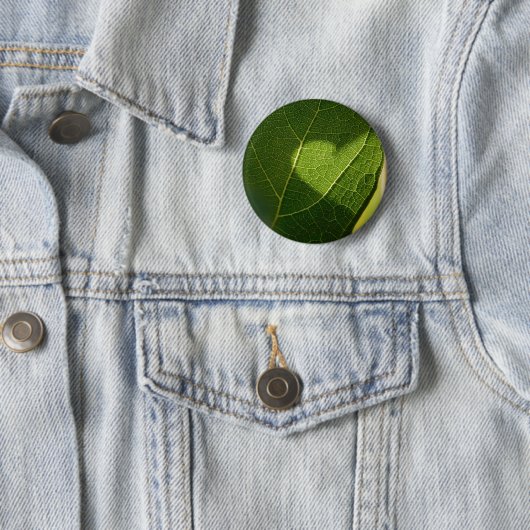 Natural Heart on Green Leaf Button (Beispiel)
