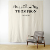 Natural White | Mr and Mrs Elegant Simple Backdrop Wandteppich (Beispiel)