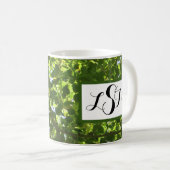 Nature Green Blätter Foto Tall Tree Monogram Kaffeetasse (VorderseiteRechts)