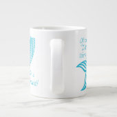 Natürlich trinke ich wie ein Fisch, ich bin eine M Jumbo-Tasse (Rückseite)