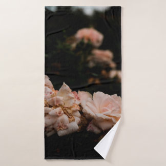 Natürliche Blume während der Sommermonate, Aro Badehandtuch