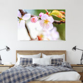 Natürliche Blumenzusammensetzung von Sakura-Blume Leinwanddruck (Insitu (Schlafzimmer))