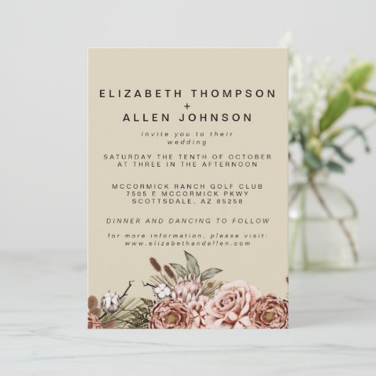 Natürliche Boho Kerne Blumenzauberhafte Hochzeit Einladung (Stehend Vorderseite)