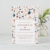 Natürliche Terrazzo Typografie Moderne Hochzeit an Ankündigung (Stehend Vorderseite)