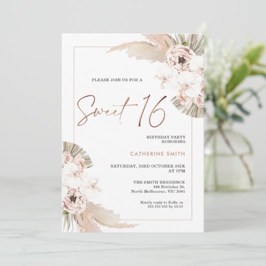 Natürliche Tones Boho Pampas Grass Sweet 16 Geburt Einladung (Stehend Vorderseite)