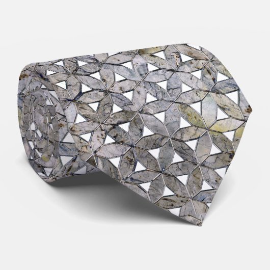 Natürliches graues Steinmosaik, Blume des Lebens Krawatte (Gerollt)