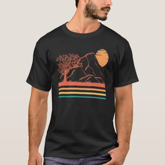 Naturwald im Freien mit Sonnenuntergang Retro-Camp T-Shirt (Vorderseite)