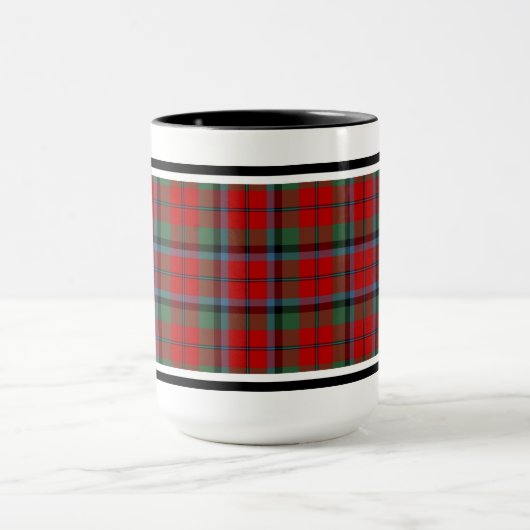 Naughton Clan Tartan Pattern Red Kariert Tasse (Zentrum)