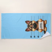 Naughty German Shepherd Strandtuch (Vorderseite)