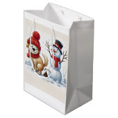 Naughty List Approved Funny Santa & Dog Mittlere Geschenktüte (Rückseite Schrägansicht)