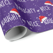 NAUGHTY- oder NICE-Text mit Weihnachtsmannmützen Geschenkpapier (Rolleneckpunkt)