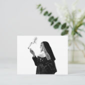 Naughty Smoking Nun Postkarte (Stehend Vorderseite)
