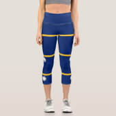 Nauru-Flagge Capri Leggings (Vorderseite)