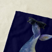 Nautic Blue Whale Watercolor Weißes Holz Name B Strandtuch (Beispiel)