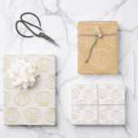 Nautic Coastal Beach Chic Gold Seashell Muschel Geschenkpapier Set<br><div class="desc">Fügen Sie Ihren Geschenken eine Touch Eleganz hinzu, mit diesem schicken Papier für die nautische Küste. Mit eleganten goldenen Muscheldesigns ist es perfekt für Strandliebhaber und Ozeanfeiern. Ideal für Hochzeiten, Geburtstage oder an der Küste inspiriert Veranstaltungen, bringen diese Packpapier-Blätter jedem Anlass einen raffinierten Badeanzug. Machen Sie Ihre Geschenke auffällig mit...</div>