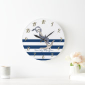 Nautic, Dolphin Anchor Blue Stripes Große Wanduhr (Zuhause)