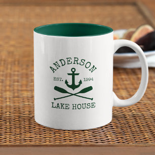 Nautic Family Name Lake House Green Anchor Oars Zweifarbige Tasse