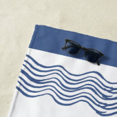 Nautic Gray Blue White Whale Waves Strandtuch (Beispiel)