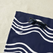 Nautic Hummer Navy White Wave Stripes Strandtuch (Beispiel)
