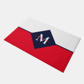 Nautic Modern Navy Blue Red Monogram Fußmatte (Schrägansicht)
