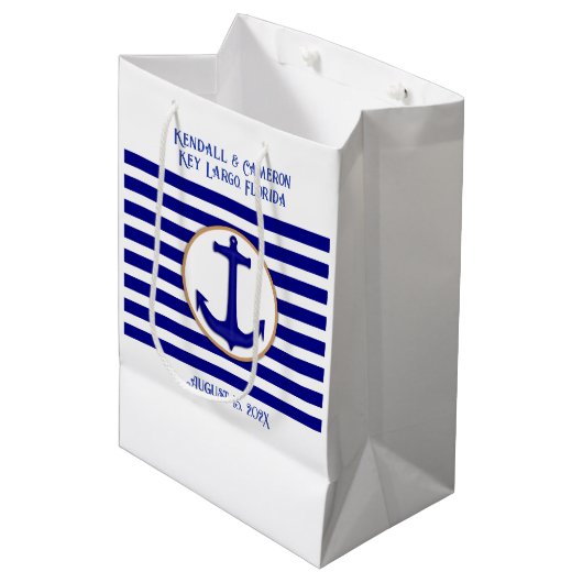 Nautic Navy Anchor Wedding Welcome Paper Bag Mittlere Geschenktüte (Vorderseite Schrägansicht)