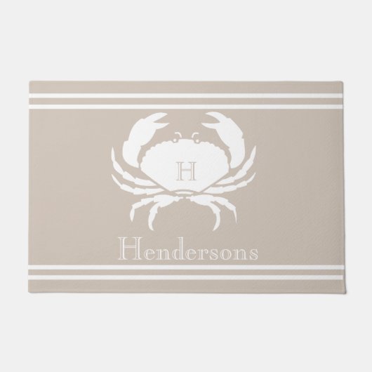Nautic Sand Tan Taupe White Crab Monogram Name Fußmatte (Vorderseite)