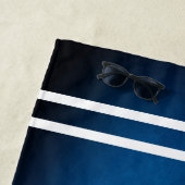 Nautic Theme Navy Blue Stripes Beach Handtuch (Beispiel)
