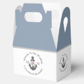 Nautic Wedding Dusty Blue Monogram Floral Anchor Geschenkschachtel (Geöffnet)