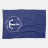 Nautic White Anchor auf Navy Blue Family Name Geschirrtuch (Horizontal)