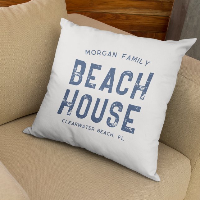 Nautic White Navy Blue Family Name Beach House Kissen (Von Creator hochgeladen)