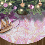 Nautical Beach Collage Hot Pink ID840 Polyester Weihnachtsbaumdecke<br><div class="desc">Dieser Baumrock zeichnet sich durch ein lustiges sommerliches Muster an nautischen Elementen aus,  wie Anker,  Seegras,  Seestern und vieles mehr,  alles in heiß rosa mit Wirbel und scharfen Gold- und Pfirsichakzenten. Suchen Sie ID839 und ID840,  um weitere Produkte mit diesem Design und weiteren Farboptionen zu sehen.</div>