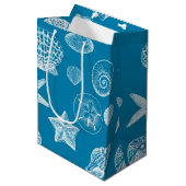 Nautical Beach Muscheln Aqua White Mittlere Geschenktüte (Vorderseite Schrägansicht)