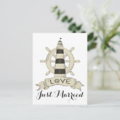 Nautical Brown Just Married Lighthouse Ship Wheel Ankündigungspostkarte (Stehend Vorderseite)