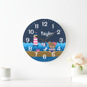 Nautical Girl Bear Pink und Navy Große Wanduhr (Zuhause)