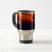 Nautical Jumping Dolphins Orange Ocean Sunset Reisebecher (Vorderseite Links)