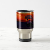 Nautical Jumping Dolphins Orange Ocean Sunset Reisebecher (Mittel)
