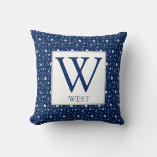 Nautical Navy Blue Initial Pillow mit Sailboats Kissen