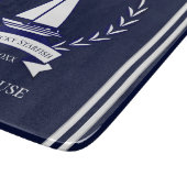 Nautical Navy Blue Sailboat Coastal Mit Monogramm  Schneidebrett (Ecke)