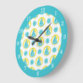 Nautical Sailboat Blue Yellow Ocean Lake House Große Wanduhr (Winkel)