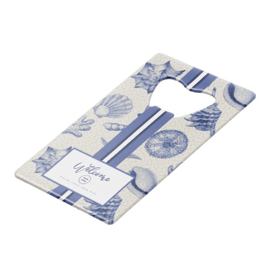 Nautical Themed Blue Seashell Custom Geldbeutel Flaschenöffner (Vorderseite Schrägansicht)