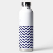 Nautical Wave Navy Blue Trendy Simple Stylish auf  Trinkflasche (links)