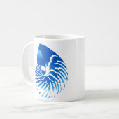Nautilus-Muschel - Kobaltblau und weiß Kaffeetasse (Vorderseite Links)