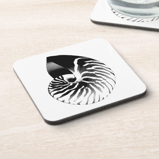 Nautilus-Muschel - schwarz, grau und weiß Getränkeuntersetzer (Linke Seite)