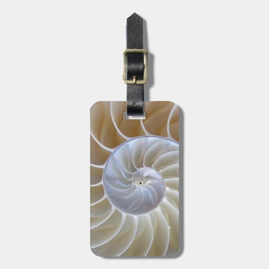 Nautilus Seashell | Goldene Spirale Gepäckanhänger (Vorderseite vertikal)