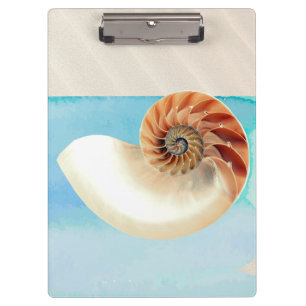 Nautilus Seashell und Sand Klemmbrett