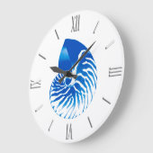Nautilus shell - cobalt blue and white große wanduhr (Winkel)
