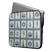 Nautische Fliesen | Blue Lighthouse Anchor Ship Wh Laptopschutzhülle (Vorderseite Links)