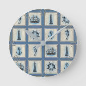 Nautische Fliesen | Blue Lighthouse Anchor Ship Wh Runde Wanduhr (Vorderseite)