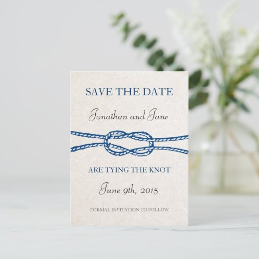 Nautische Krawatte die Knot Hochzeit Save the Date Ankündigungspostkarte (Stehend Vorderseite)